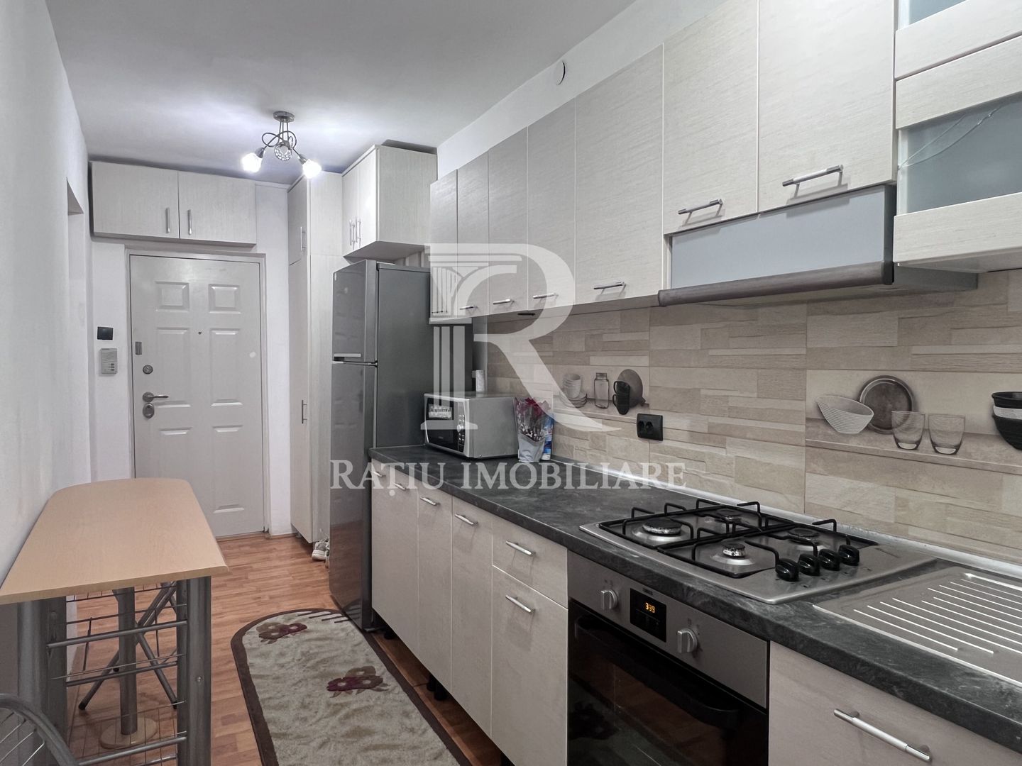 Apartament cu 1 camera | Etaj intermediar | Rogerius | Oradea - Poză 3