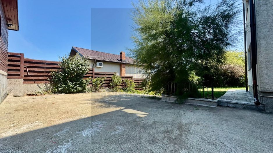 Vînzare Casă în 3 Nivele -Hlincea - 343 m.p. - Poză 3