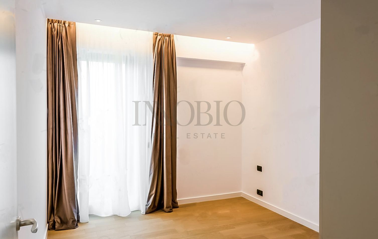 Apartament 3 Camere | One Herastrau Towers | Loc de Parcare - Poză 8