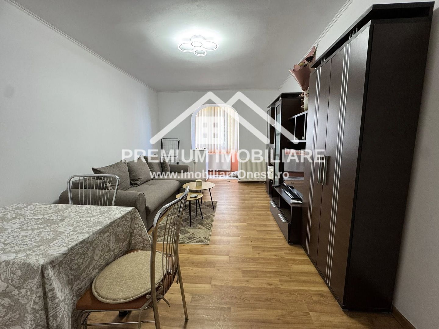 De Inchiriat - Apartament 3 Camere - Poză 5