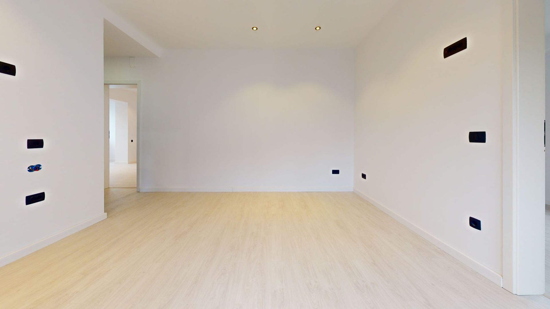 Apartament in vila zona centrala - Poză 15