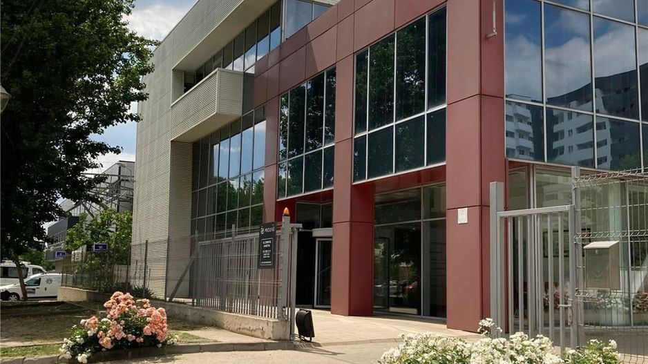 Spatiu comercial Birouri Depozit,1532 mp utili, aut. ISU, 2001 mp teren, aprop. metrou, proprietar - Poză 3