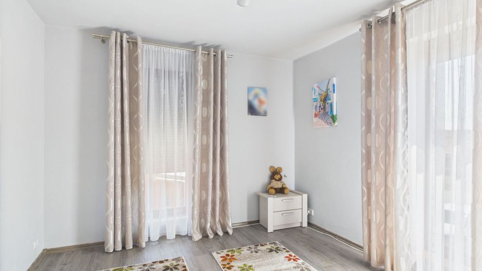 Casă individuală în Bucovăț - Poză 20