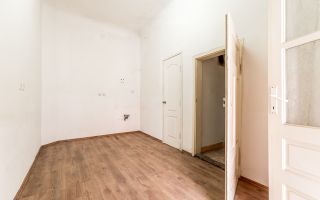Apartament 2 camere Str. Lucian Blaga, clădire în renovare completa - Poză 4