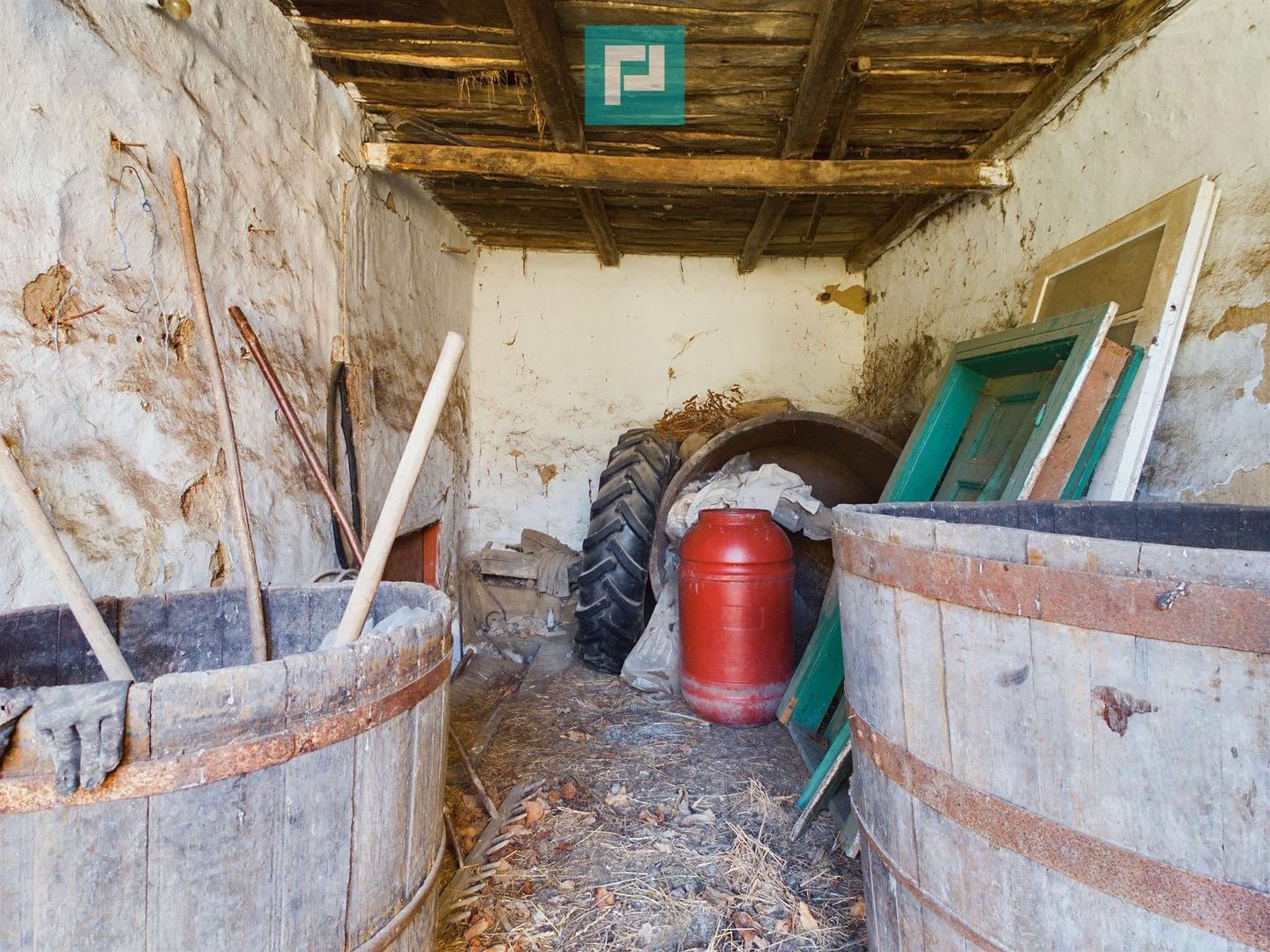 Casă de vacanță de vânzare în Tauț - Poză 15