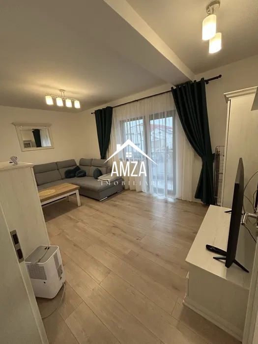 Apartament 2 camere de închiriat, decomandat, parcare proprie. - Poză 1
