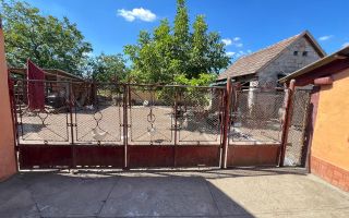 casa individuala Varias apa centrala pe gaz canalizare 1500mp - Poză 3