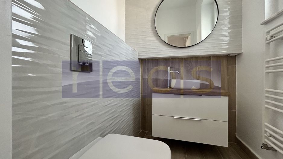 VANZARE TRIPLEX | PIATA VICTORIEI | 6 CAMERE |  244 mp UTILI | - Poză 15