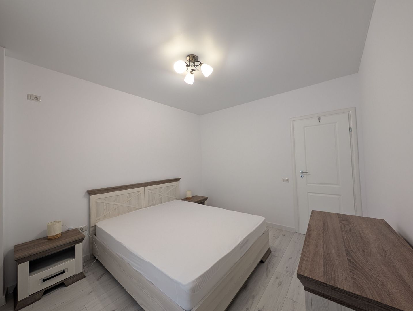 Apartament nou, 2 camere, mobilat/utilat premium + parcare subterană - Poză 7