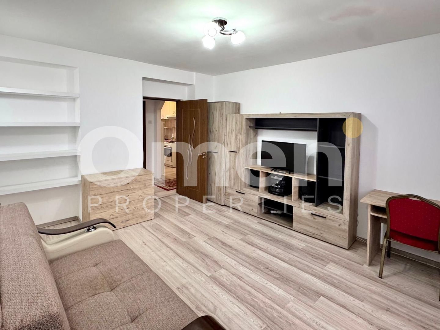 Apartament 2 camere de închiriat | zona Albina | decomandat | - Poză 1