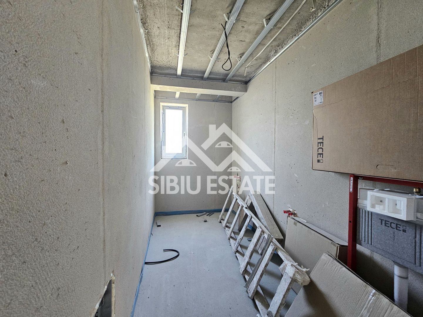 Casa noua 4 camere Selimbar central - Poză 25
