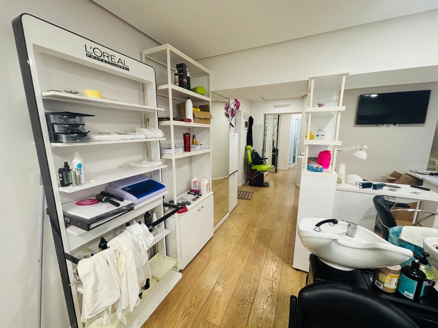 Spațiu Comercial 54 mp – Salon Amenajat | Suceava | 105 000 € - Poză 4