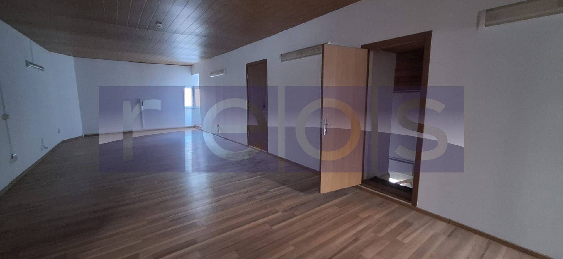 INCHIRIERE VILA P+M | 8 CAMERE | ZONA MIHAI BRAVU - Poză 2