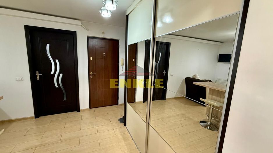 De închiriat apartament cu 2 camere decomandat, Str. Ion Pillat. - Poză 5