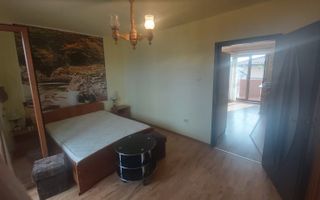 Apartament la casa/vila - Poză 4