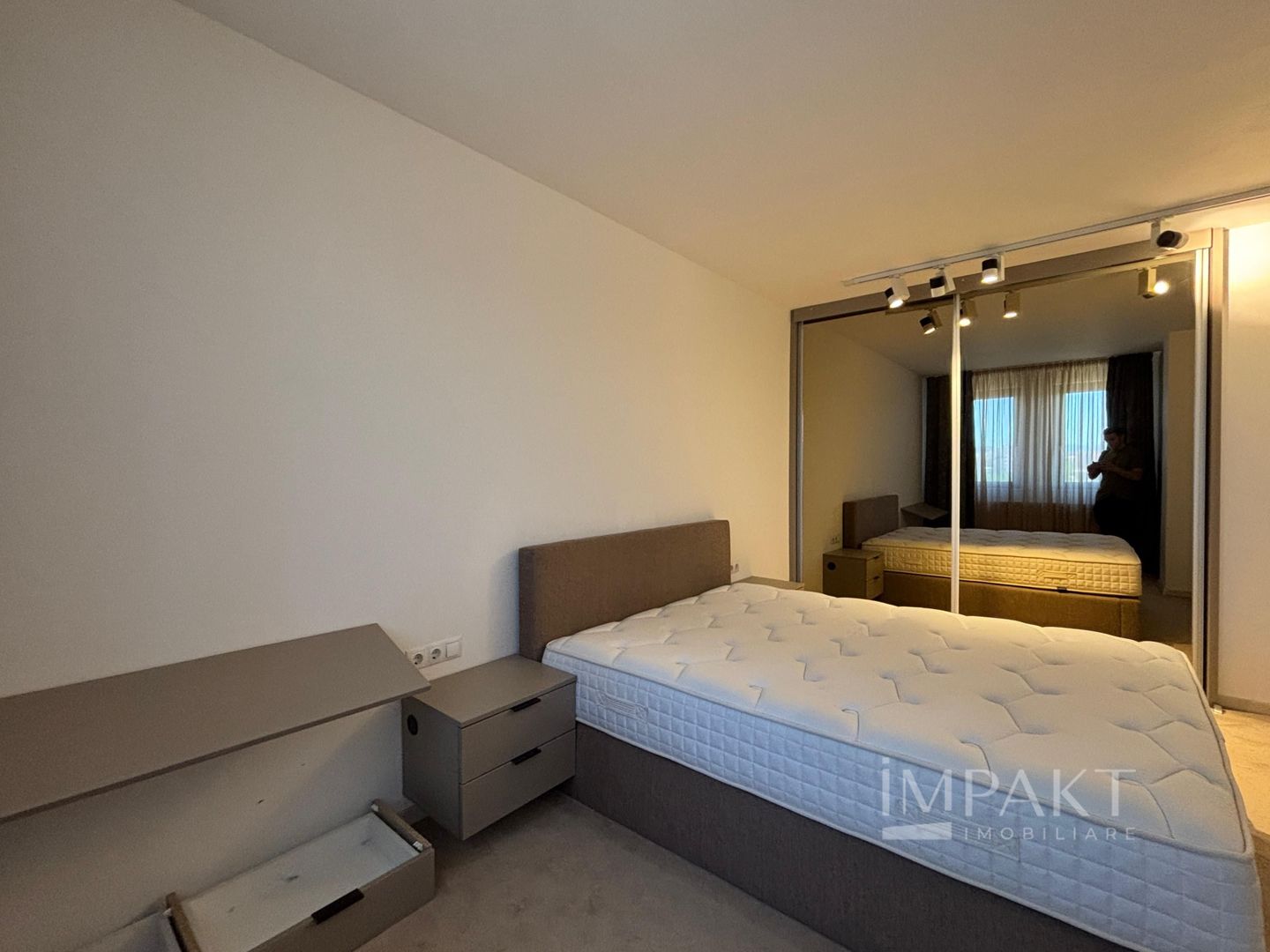 Apartament 2 camere LUX cu vedere spre lac - Poză 5
