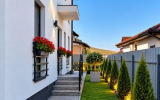 Casă cuplată absolut la cheie - Poză 2