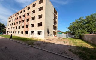 Oportunitate de investitie! Bloc p+4 in orasul Pogoanele/BZ - Poză 1