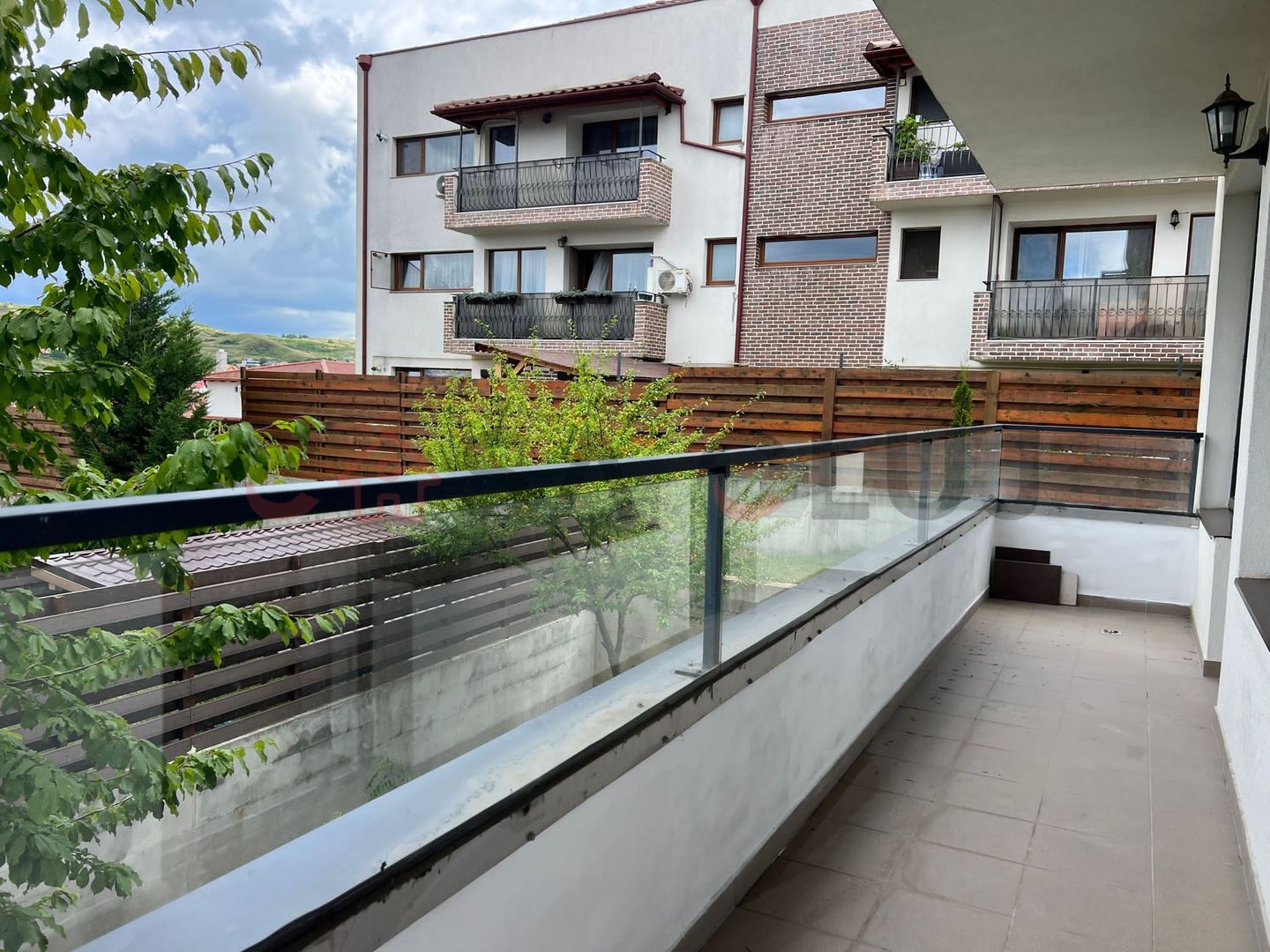 Apartament poziționat excelent, zonă liniștită , zona Borhanci! - Poză 3