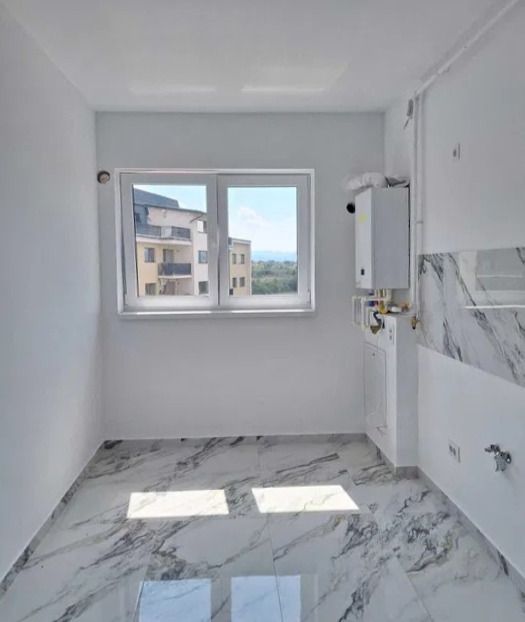 Apartament cu 3 camere situat la etajul 3 zona rezidentiala Rasnov - Poză 2