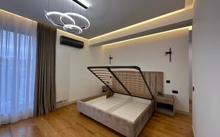 Vila de LUX cu 7 camere IANCU NICOLAE - Poză 12