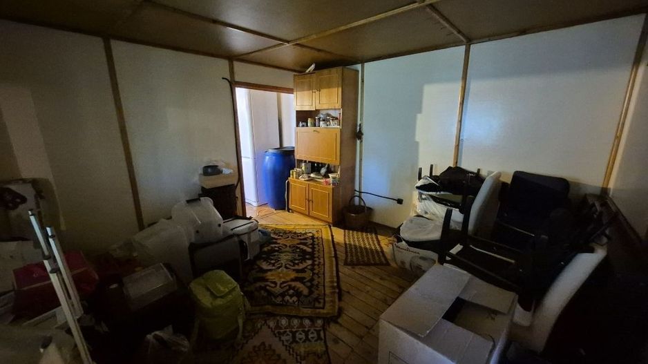 Cabana de lemn cu fundatie 86 mp+ livada pomi fructiferi+teren 847 mp - Poză 7