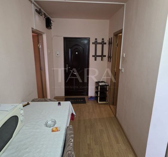 Garsonieră luminoasă, etaj 6, balcon, Mănăștur. - Poză 7