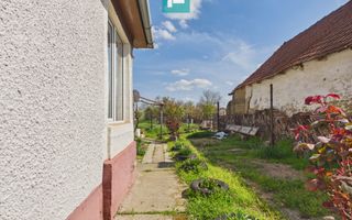 Casă cu 3 camere și 1047 mp în Peregu Mic - Poză 7