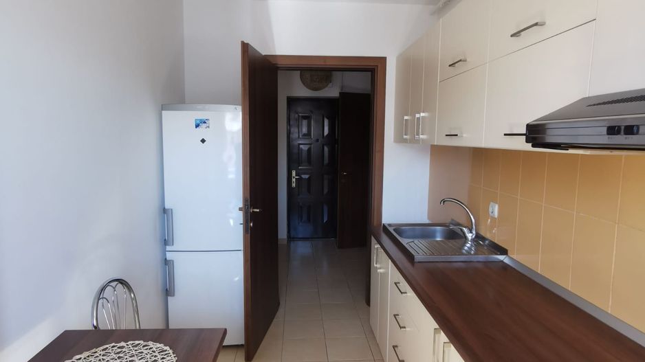 Garsoniera spatioasa mobilata si utilata - Poză 6