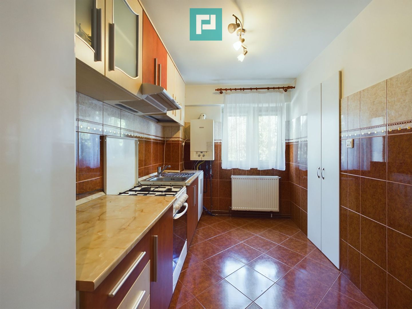 Apartament cu două camere, etajul 1. - Poză 5