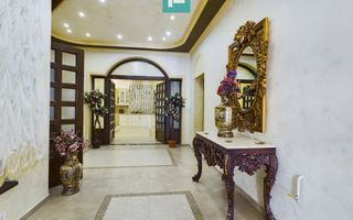 Vilă luxoasă cu o casă de oaspeți în Serbia - Poză 2