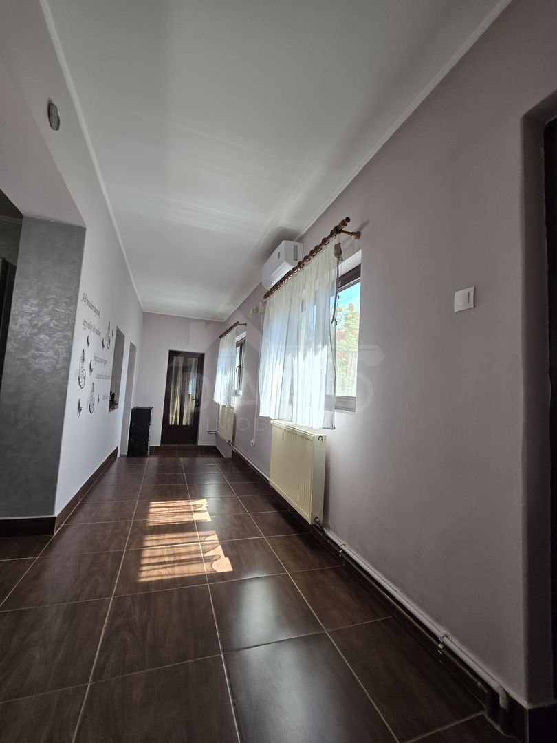 Casa in Livezeni , 140  mp utili , in centrul localitatii . - Poză 17