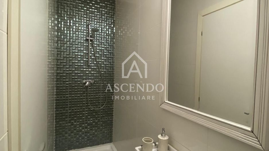 Apartament 3 camere, 2 bai premium mobilat lux , cu parcare inclusă - Poză 13