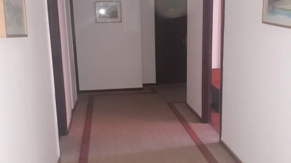 Hotel Capitol de vanzare Valenii de Munte Prahova - Poză 6