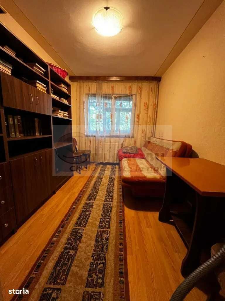 Apartament 4 camere et2/4 Podu Ros -599 EURO - Poză 3