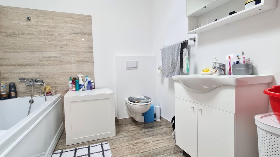 Casa 4 camere mobilata si utilata cartier Izvor Tarlungeni Brasov - Poză 13