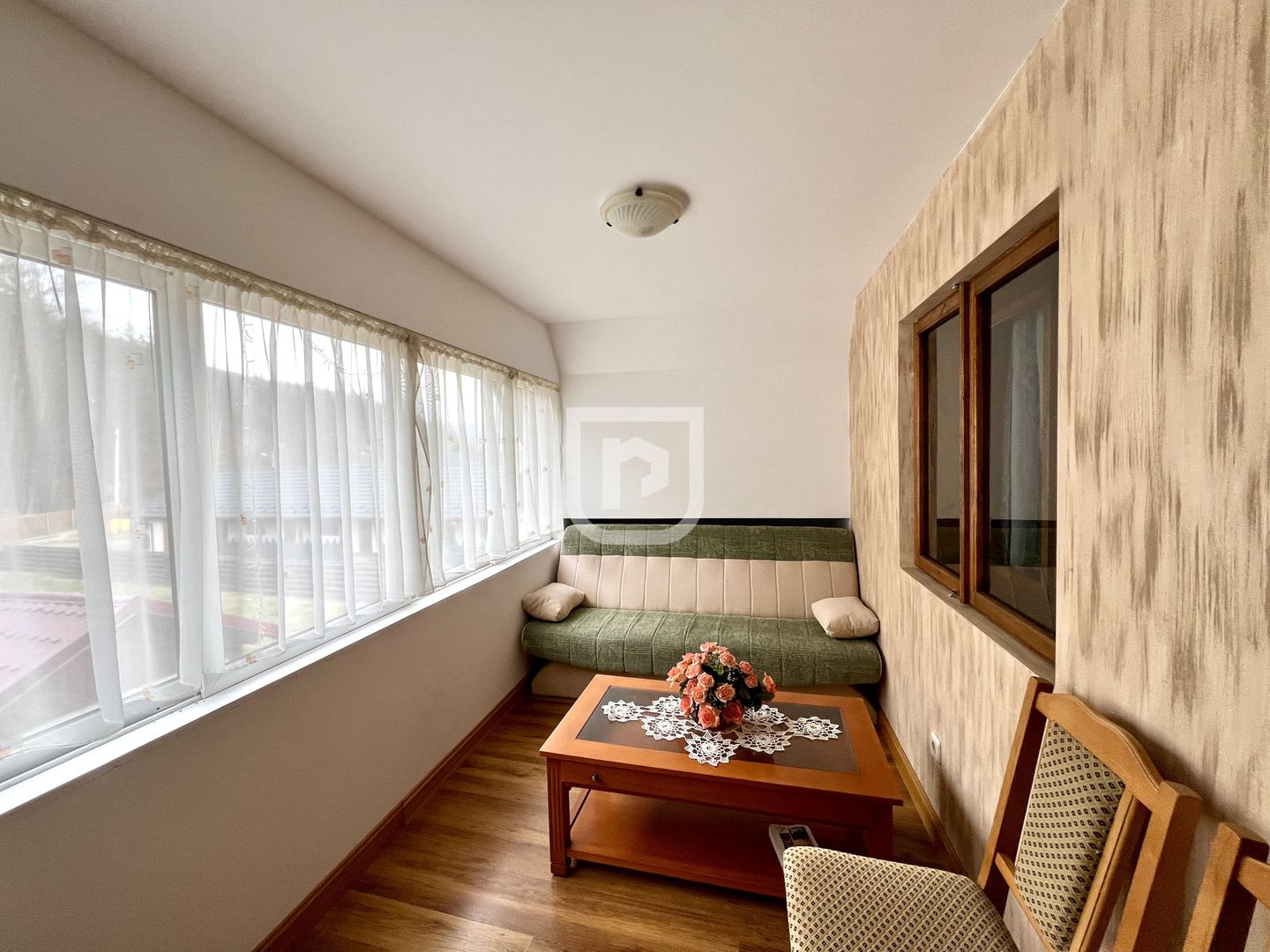 Casa de vacanta spatioasa de vanzare 6 dormitoare in Gura Humorului - Poză 15