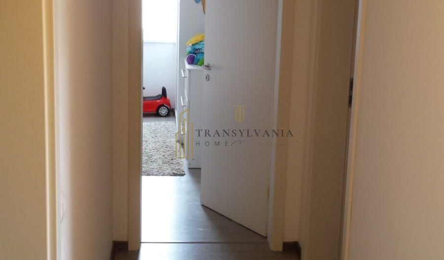 Apartament 3 camere, decomandat - Poză 7