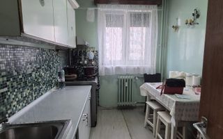 AP. 2CAM. ET.6/10 - AUCHAN TITAN,IRIS MALL / STR. JEAN STERIADI! - Poză 1