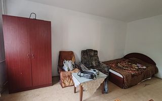 Apartament 2 camere Dec 47 mp Podul de Fier 99000 euro - Poză 2