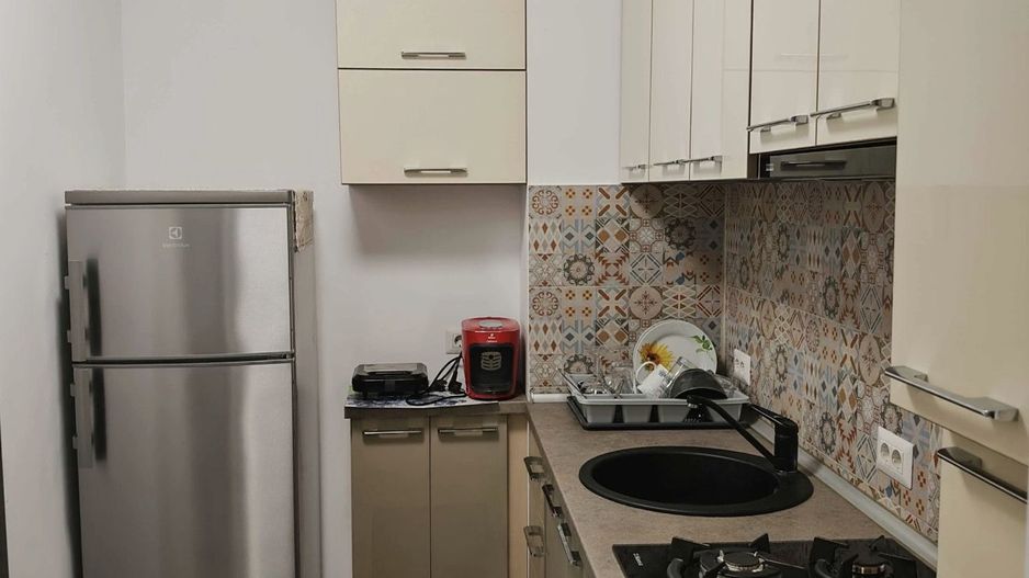 AP. 2 CAMERE - NUSCO CITTA, CENTRALA , BUCATARIE INCHISA, PARCARE - Poză 3