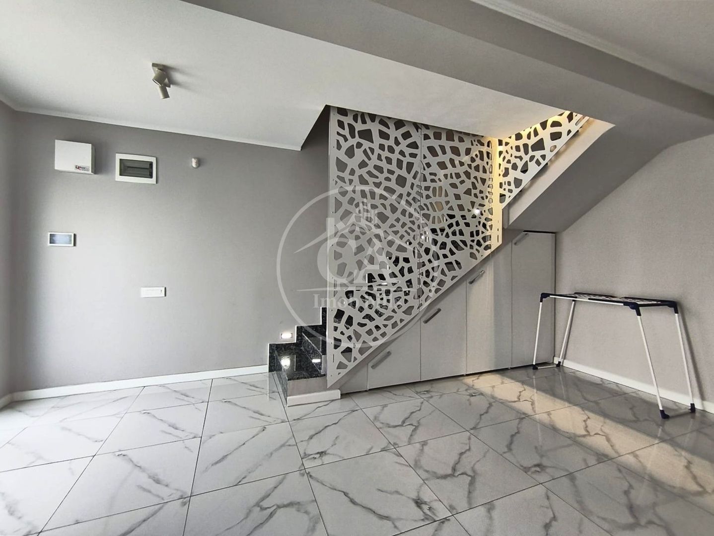 Casa de tip P+1 cu 4 camere de inchiriat in Grigorescu, Oradea - Poză 4