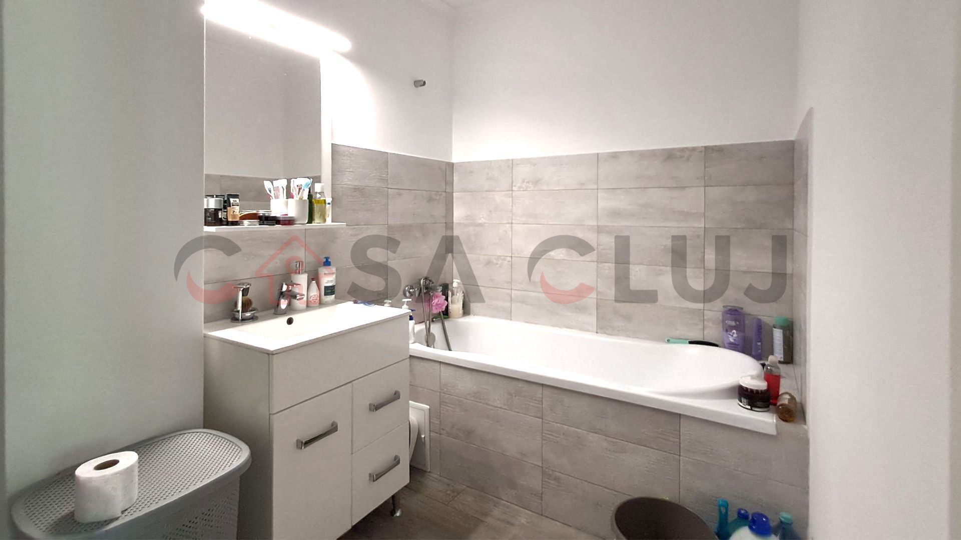 2 camere, zona BMW la Cheie, lângă viitorul Spital Regional!! - Poză 9