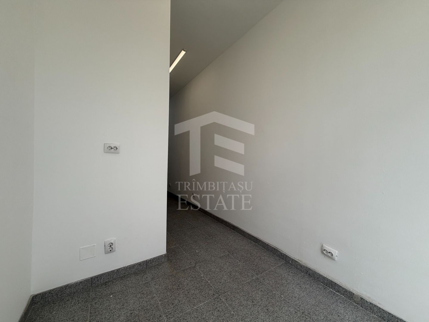 PANTELIMON - Fundeni | Spatiu Comercial | Bloc Reabilitat - Poză 4