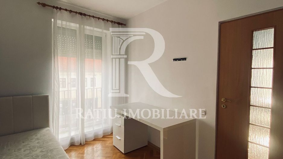 Apartament cu 4 camere | Pet Frendly | Ultracentral | Oradea - Poză 5