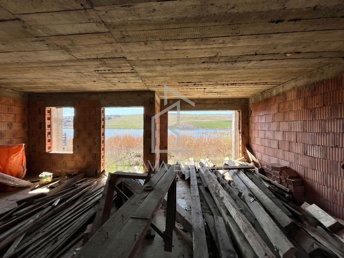 Oportunitate investitie casa la 20 km de centru orasului Cluj-Napoca - Poză 4