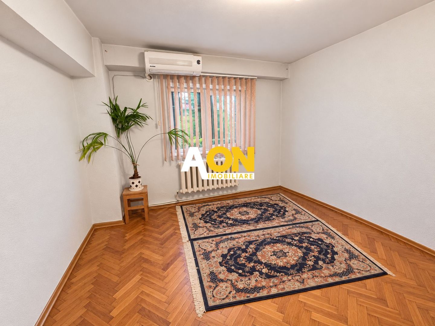 Apartament decomandat, 4 camere, 95 mp utili, boxa de 13 mp, Centru - Poză 13