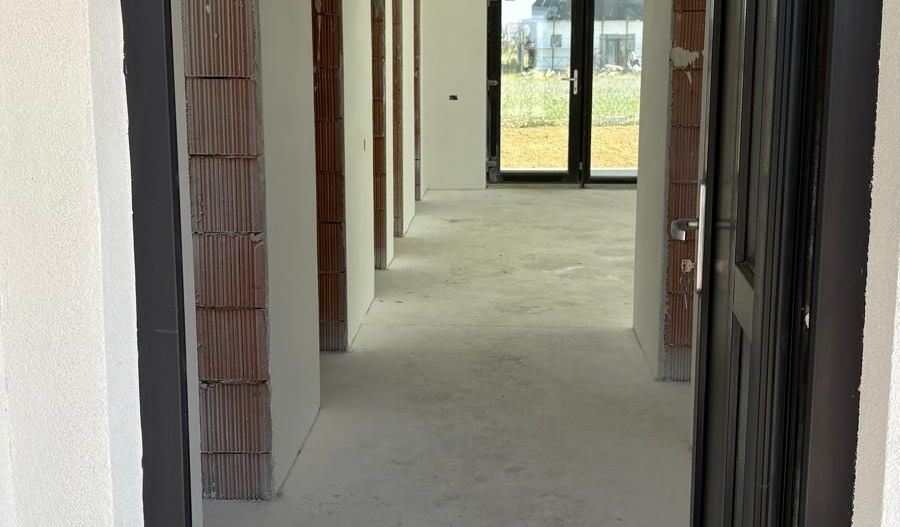 Casa Santandrei, 167 000 E (neg). Comision 0. - Poză 16