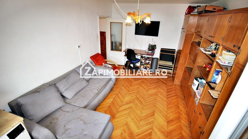 Apartament 2 camere,50mp,conf.1,cartier Tudor, bloc izolat - Poză 4