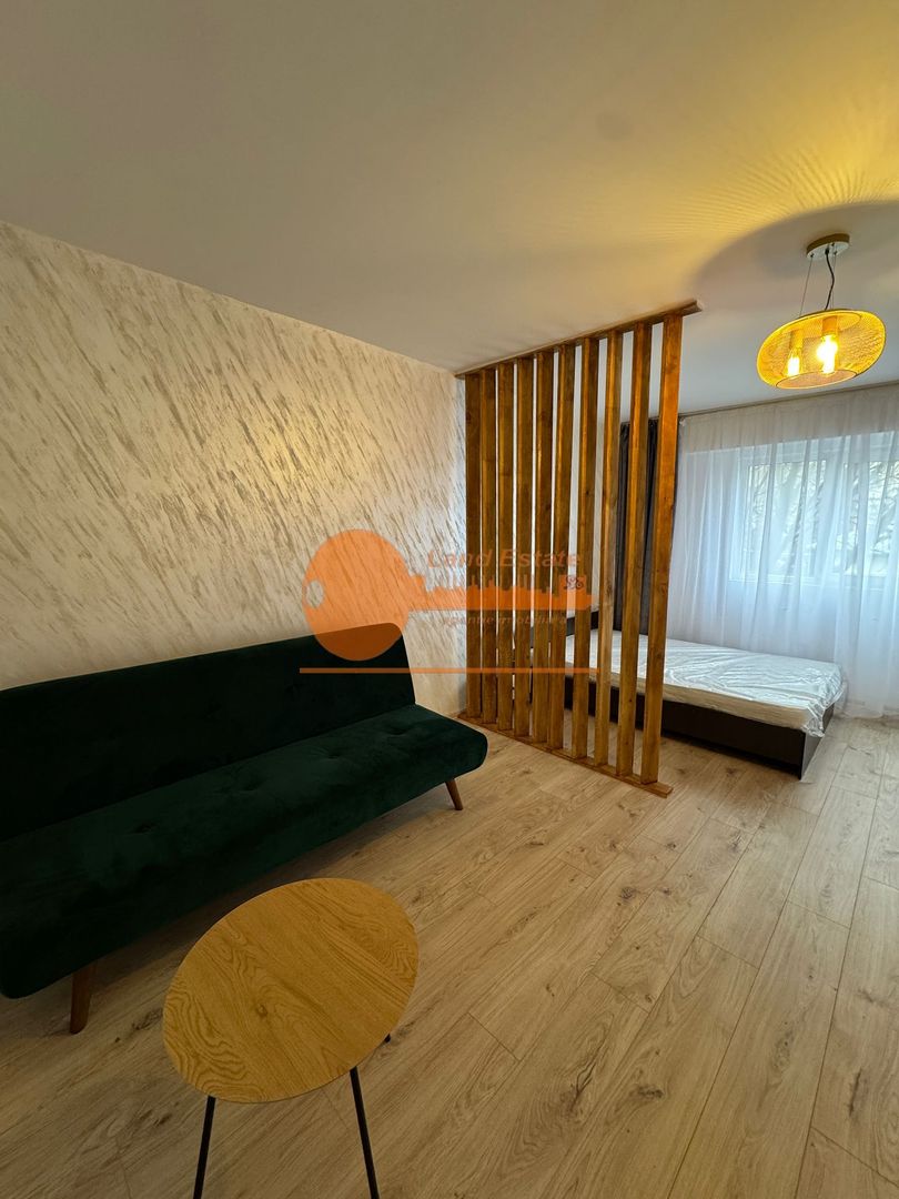 Studio Lujerului-Virtutii ( 1 minut tramvai- 8 minute metrou ) - Poză 2